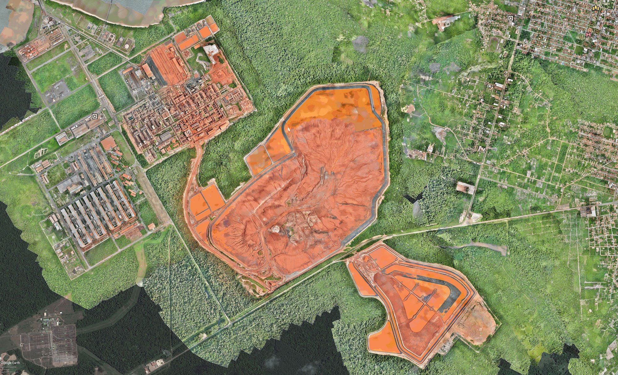 aerial image looking straight down on the Alunorte site