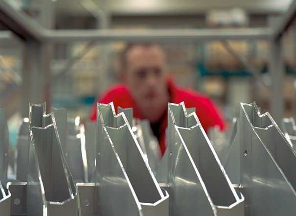 Aluminiumprofile durchschneiden